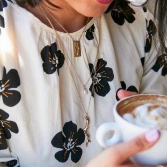 Stella & Dot Chase Coral Pendant Gold Tone Statement Necklace 16” Approx. NIB - Picture 13 of 13